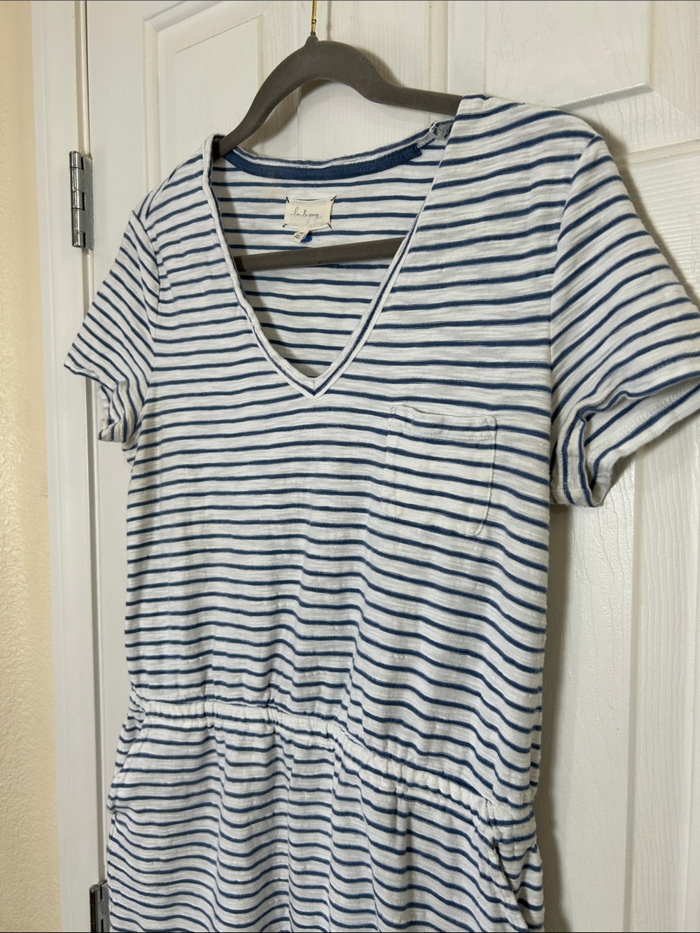 Lou & Grey Striped V-Neck Pocket T-Shirt Dress Elastic Waist Medium Blue White - Picture 7 of 10